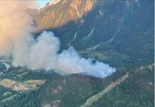 カナダで山火事広がる、オンタリオ州・BC州で避難命令発令 ペンバートン付近の山火事Singal Hill Wildfire。2026年7月15日。Photo from BC Wildfire Service ウェブサイト