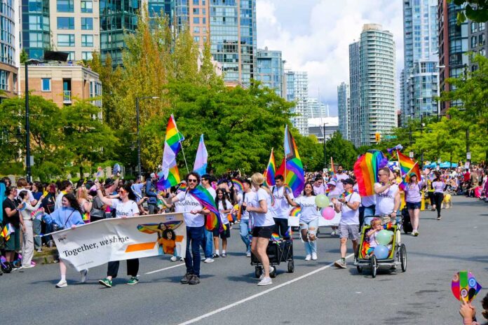PwC Canada。バンクーバー・プライドパレード2026。2026年8月2日、バンクーバー市。Photo by Koichi Saito