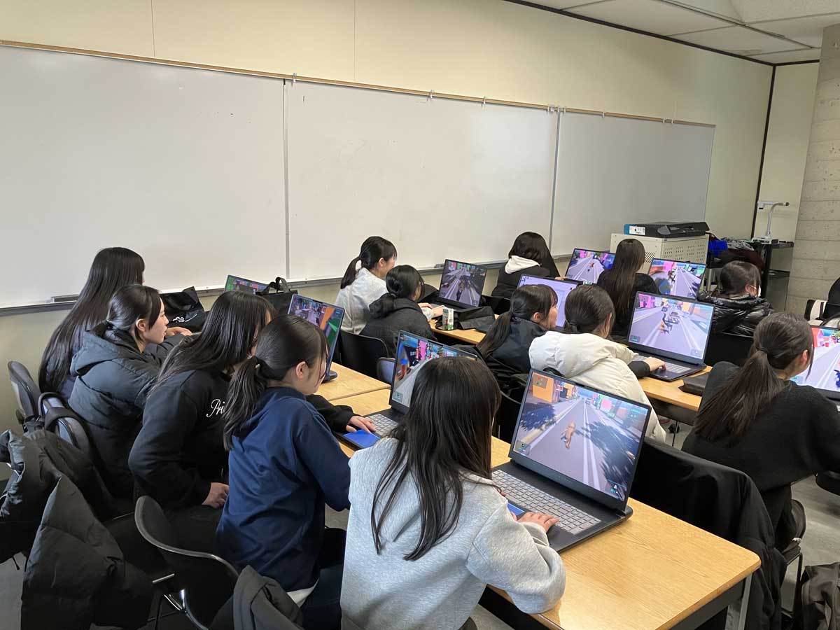 ダグラスの学生が作ったゲーム体験。(2026年3月23日撮影 提供:AK Jump Educational Consulting Inc.)