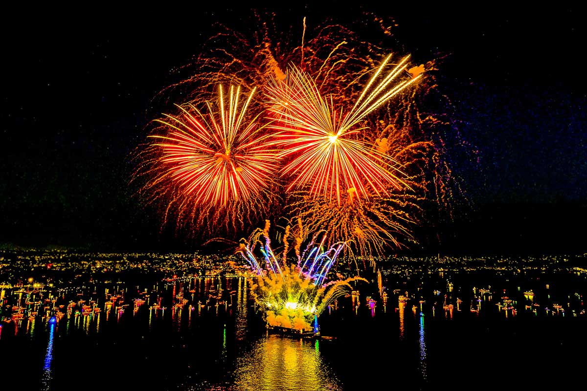 「サマーライツ・イン・イングリッシュベイ」2026年7月31日、バンクーバー市。Photo by Koichi Saito