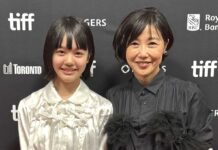 トロント国際映画祭で「わたしの知らない子どもたち(英題:Children Untold)」上映 西川美和監督インタビュー レッドカーペットの西川監督と小八重葵美さん(左)。2026年9月10日、オンタリオ州トロント市。