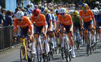 モントリオールからのアルバム(2026年9月) 「レースを有利に進めるオランダ代表チームの集団」