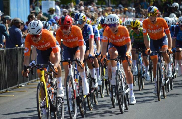 モントリオールからのアルバム(2026年9月) 「レースを有利に進めるオランダ代表チームの集団」